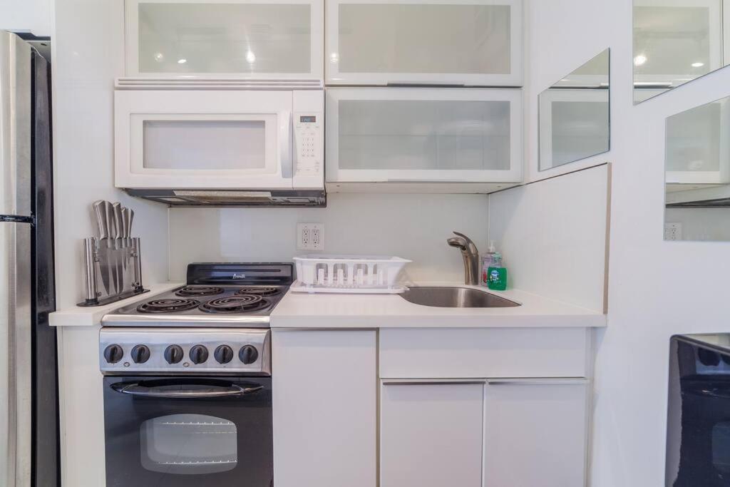 2 Bedroom On The Beach ! Miami Beach Buitenkant foto